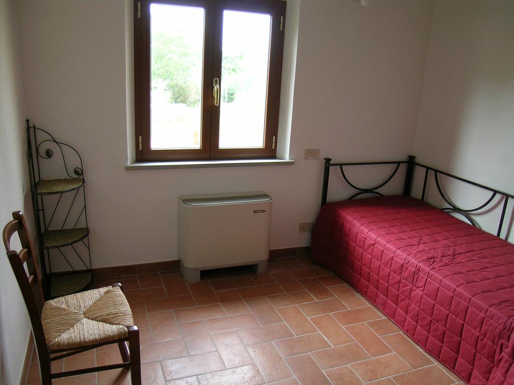 Agriturismo Podere Ossaia Cortona Pokoj fotografie