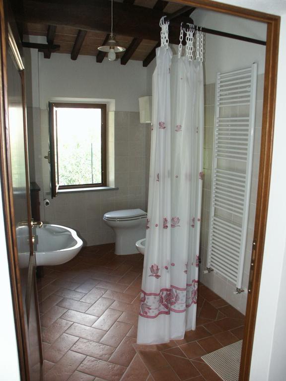Agriturismo Podere Ossaia Cortona Pokoj fotografie