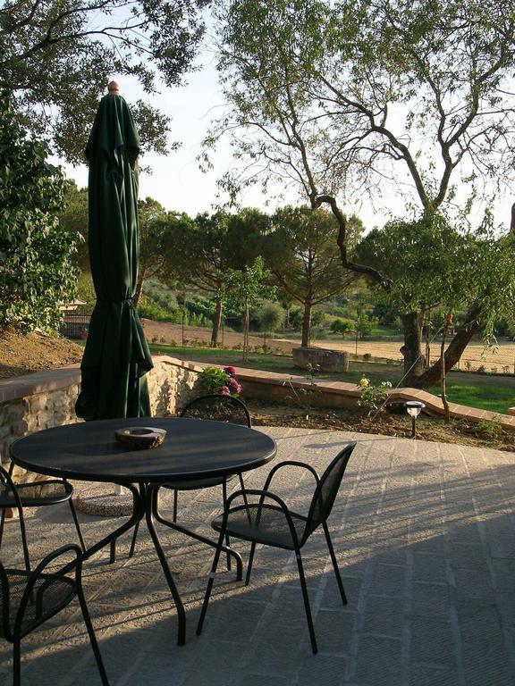 Agriturismo Podere Ossaia Cortona Pokoj fotografie