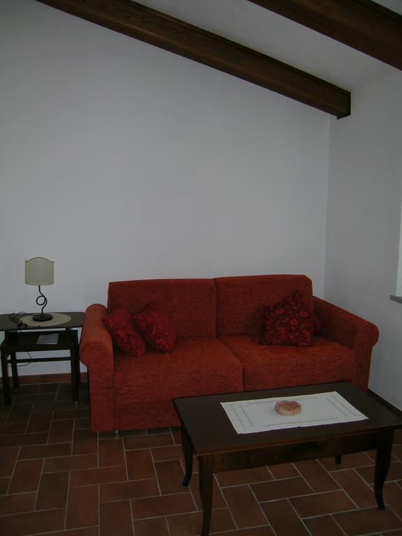 Agriturismo Podere Ossaia Cortona Pokoj fotografie